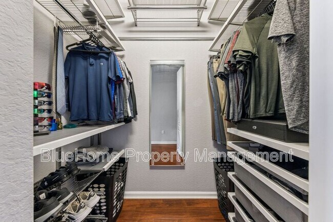 Building Photo - 1725 Firehouse Ln