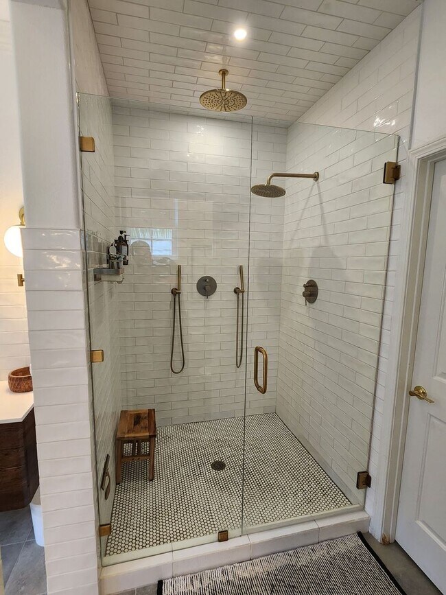 Building Photo - Highly Upgraged Ladera Ranch Home
