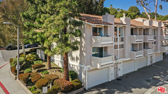 Building Photo - 28286 Rey De Copas Ln