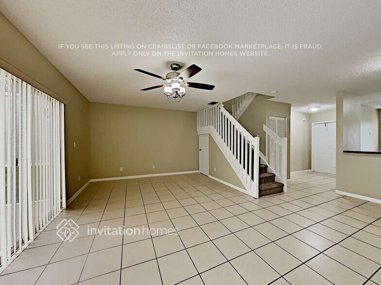 Building Photo - 861 NW 208th Dr