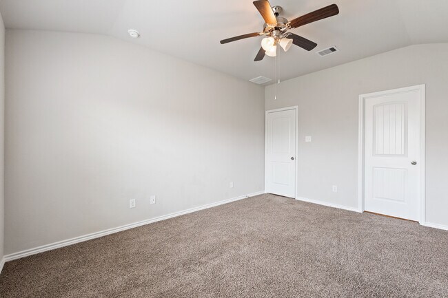 Building Photo - Natchez Home