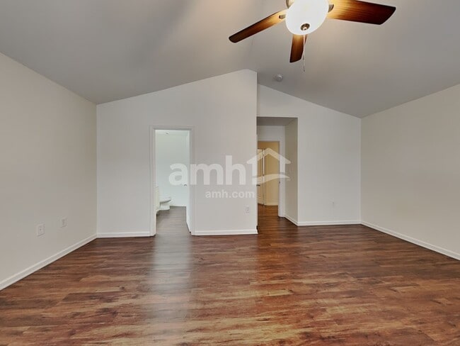 Building Photo - 704 Overlook Rd