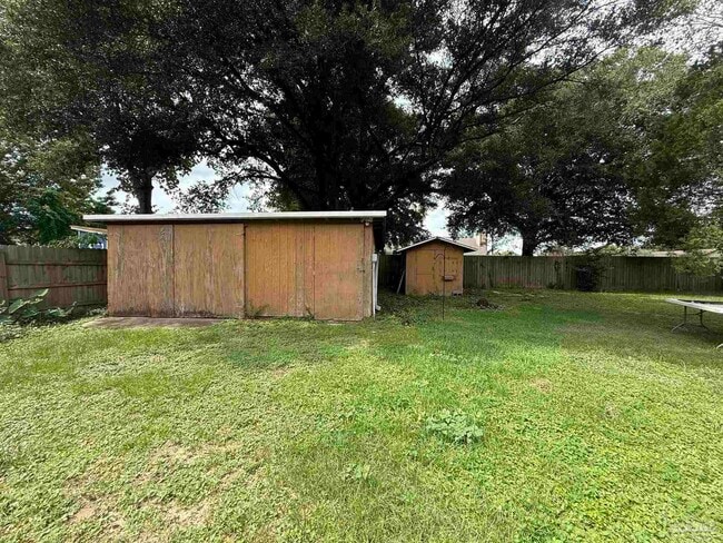 Building Photo - 790 Deedra Ave