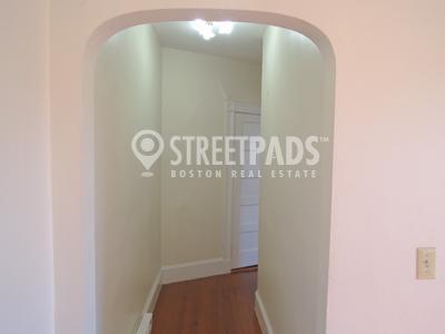 Building Photo - 1 bedroom in Boston MA 02134