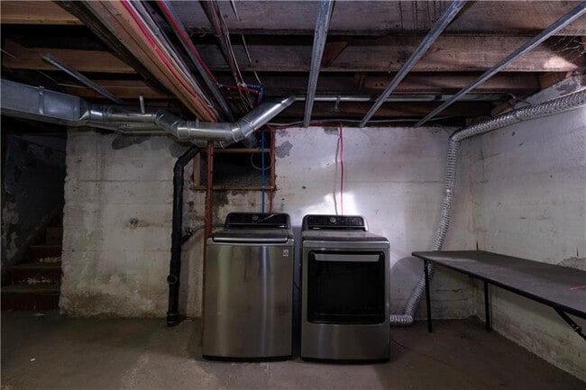 Building Photo - 232 3rd Ave