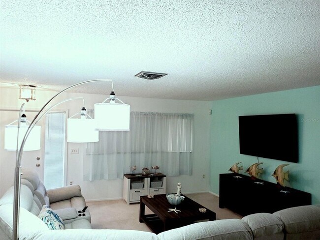 Building Photo - 2203 43rd St W