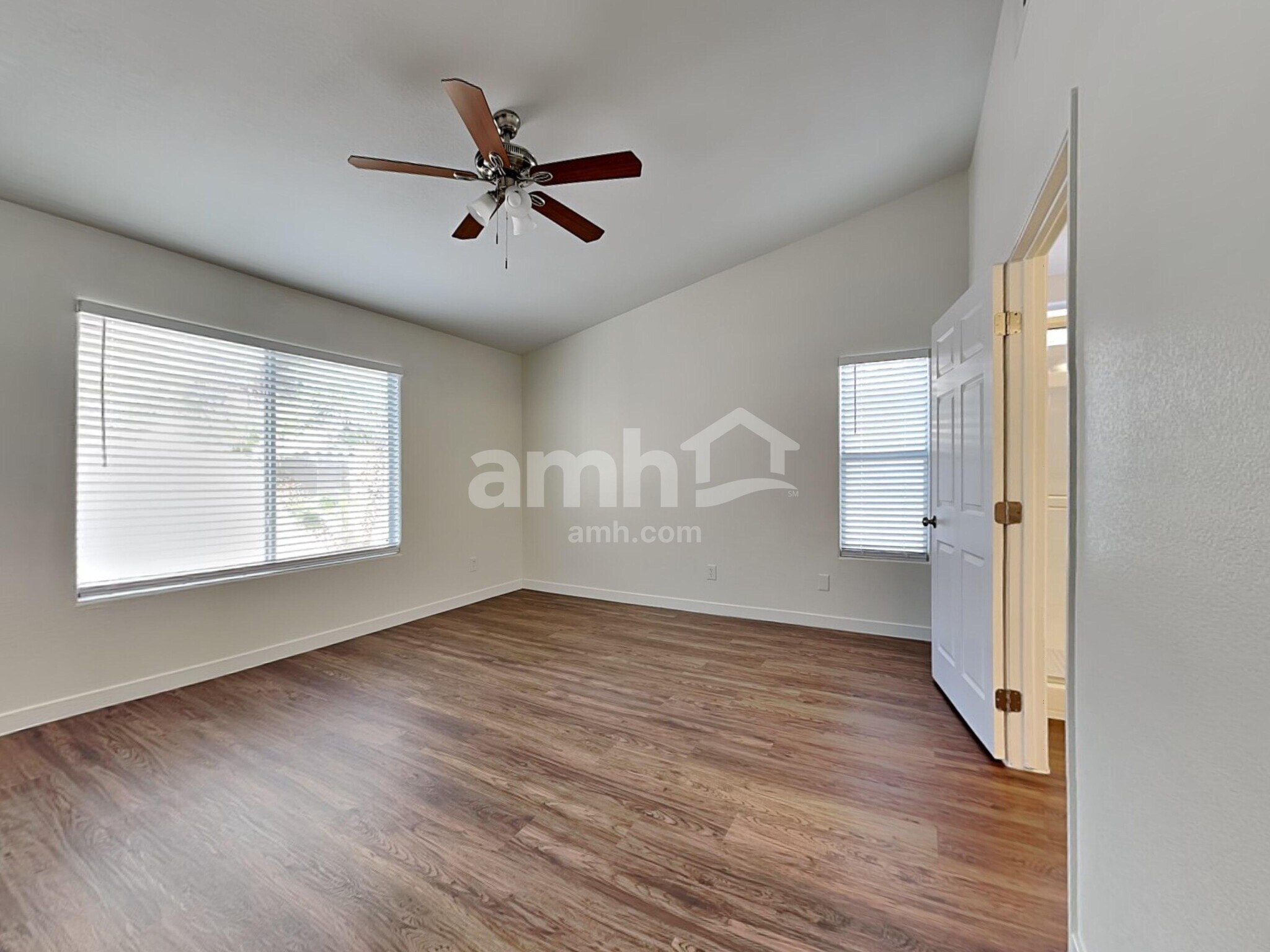 Building Photo - 7728 Sublimity Ave