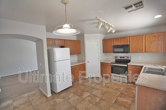 Building Photo - 12203 W Windrose Dr