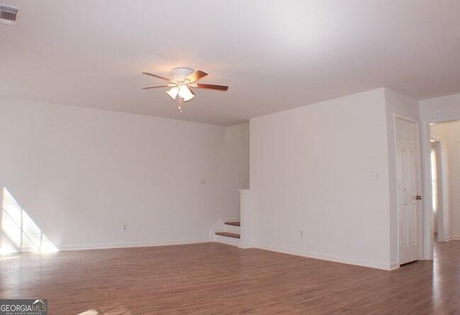 Building Photo - 1060 Grace Dr