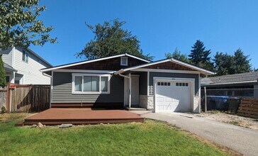 Building Photo - Charming Move-In Ready Rambler with Shop &...