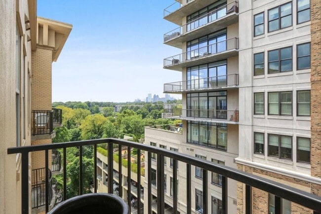 Building Photo - 2277/2255 Peachtree Rd NE