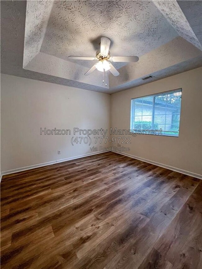 Building Photo - 3971 Hidden Hollow Dr