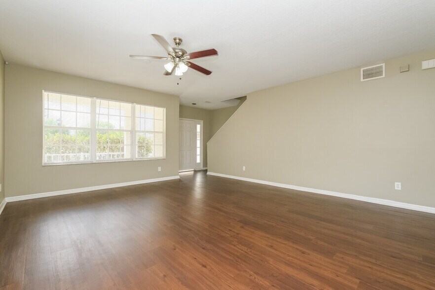 Building Photo - 3002 Summer Cruise Dr