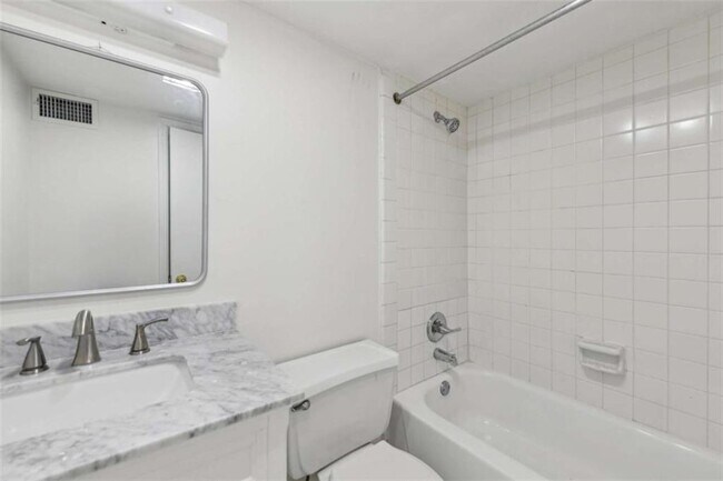 Building Photo - 98 La Rue Pl NW