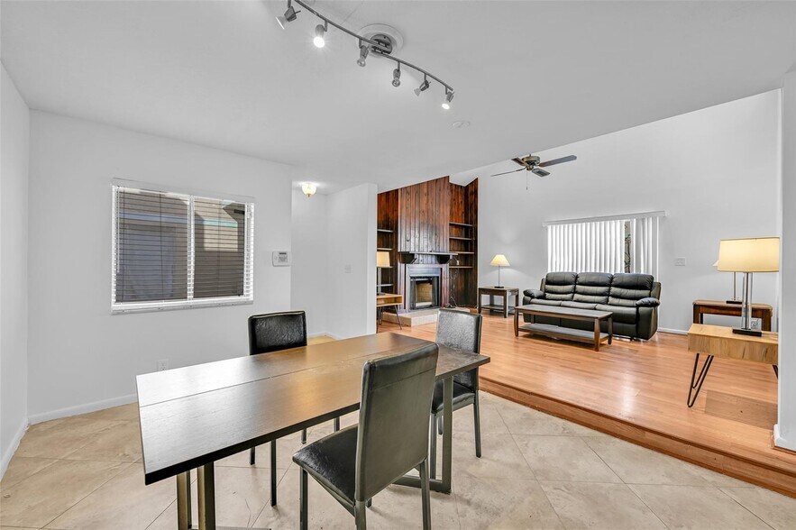 Building Photo - 4011 Coral Springs Dr