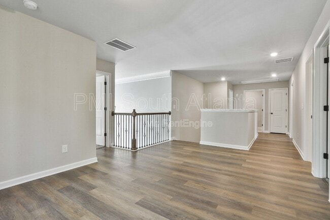 Building Photo - 10 Singletree