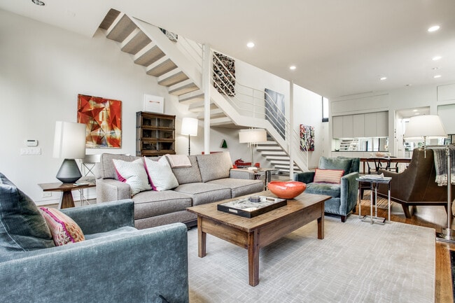 Building Photo - 4114 Normandy Ave