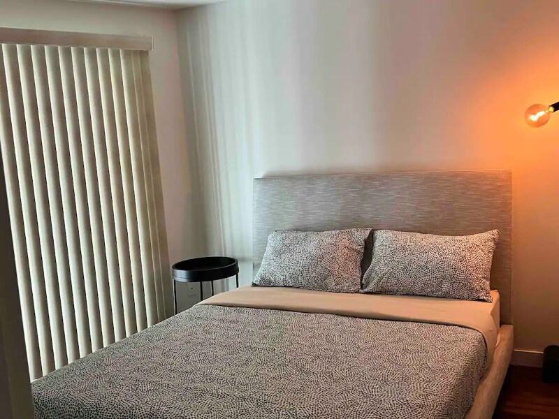 Building Photo - 1802 Franklin Ave E