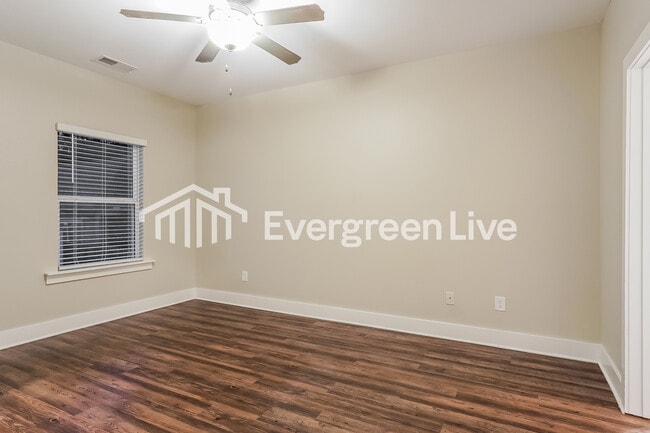 Building Photo - 11127 Summerchase Lp