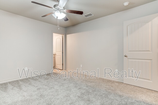 Building Photo - 17816 Private Rd 2160