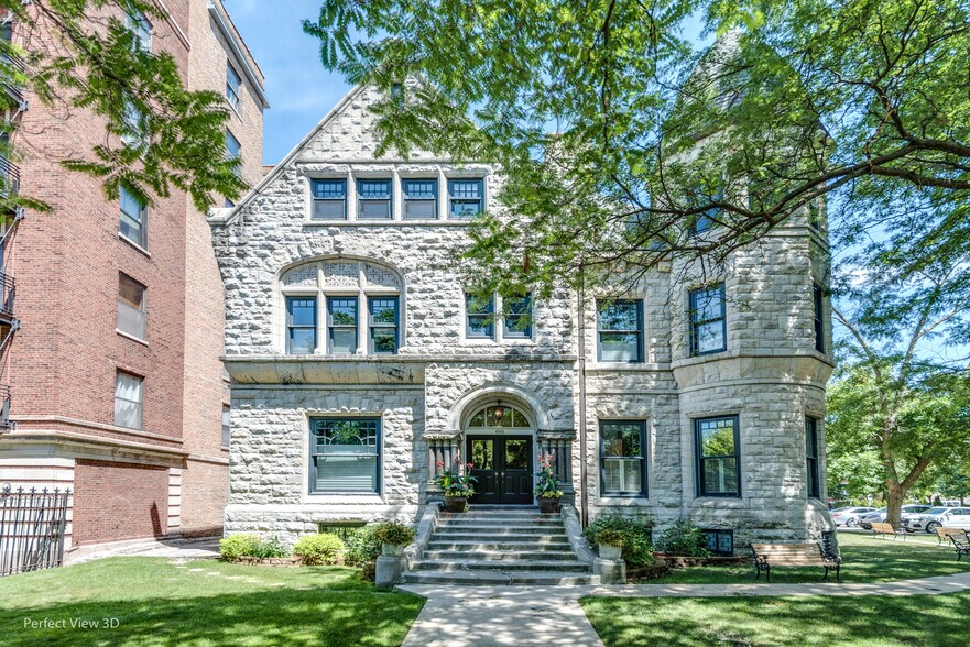 Building Photo - 4545 S Drexel Blvd
