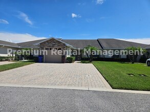 Building Photo - Beautiful Townhome in St Cloud !