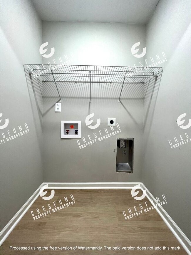 Building Photo - 2 Bed 2.5 Bath Townhome - Available NOW!