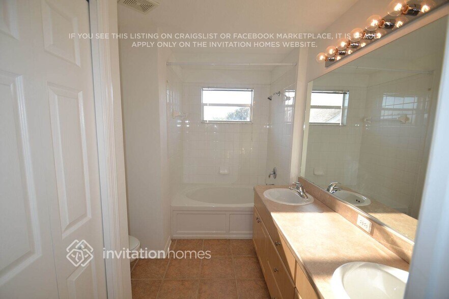 Building Photo - 5824 Wrenwater Dr