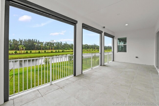 Building Photo - 15030 Wildwood Cir