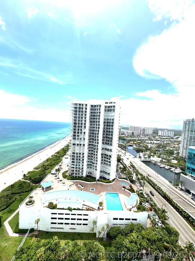 Building Photo - 16699 Collins Ave