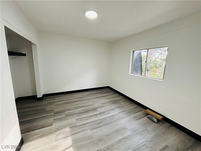 Building Photo - 1922 Fairfield Ave