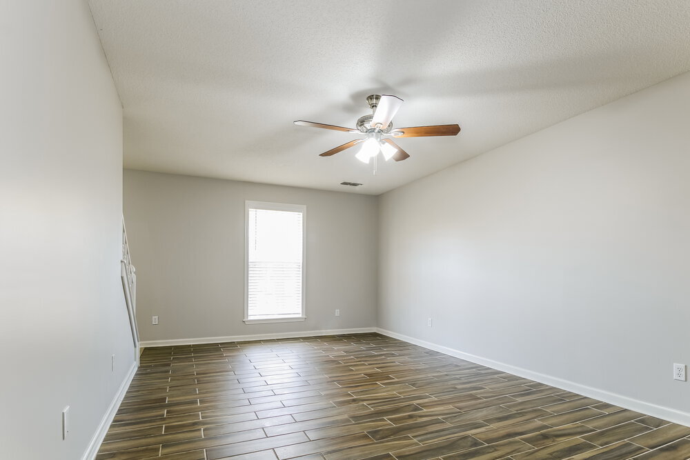 Building Photo - 231 Woodshire Ln