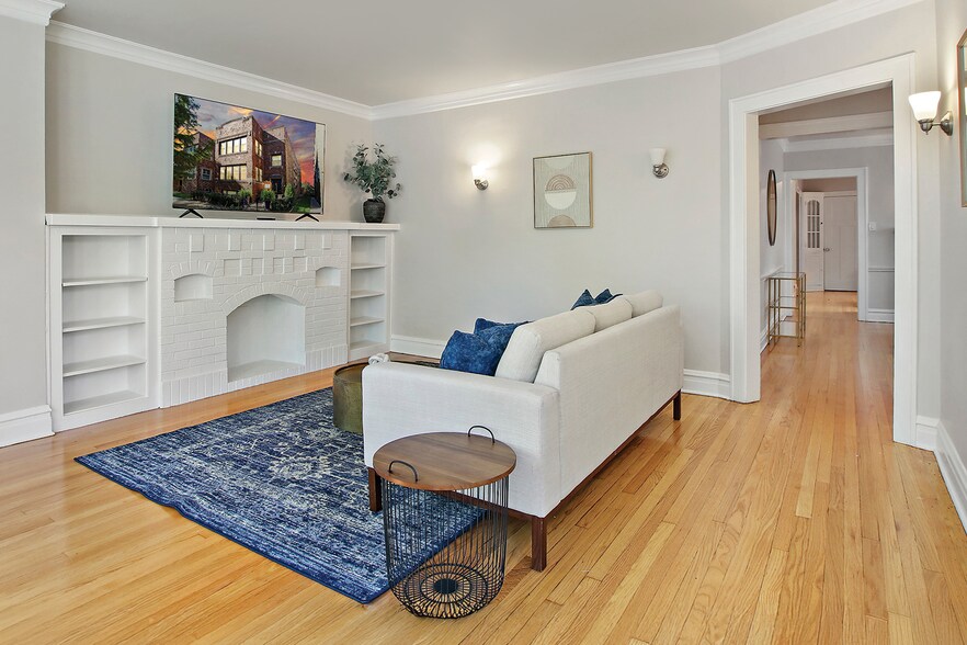 Building Photo - 7008 N Rockwell St