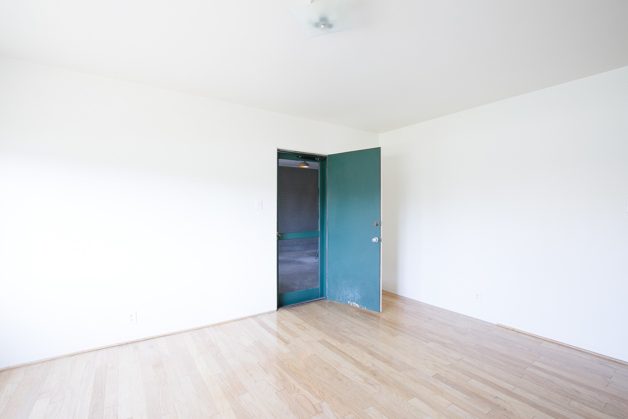 Bedroom - 543 W Coronado Rd