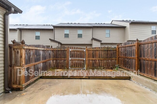 Building Photo - 5341 Tony Lama Ln