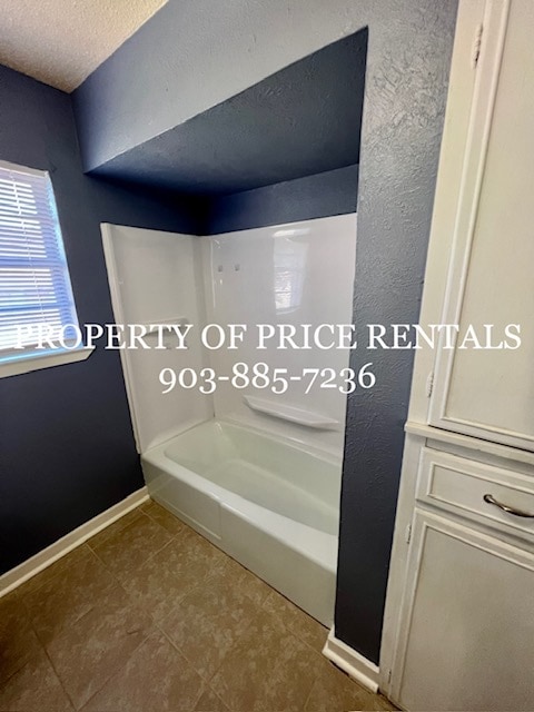 Bathroom - 622 Texas St