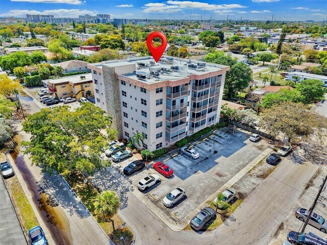 Building Photo - 1830 Dixieana St