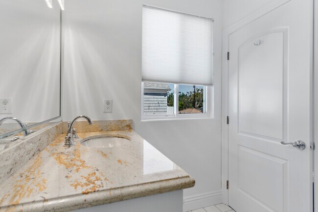 Bathroom - 4144 Nagle Ave