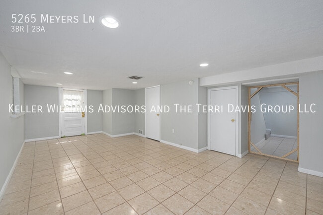 Building Photo - 5265 Meyers Ave