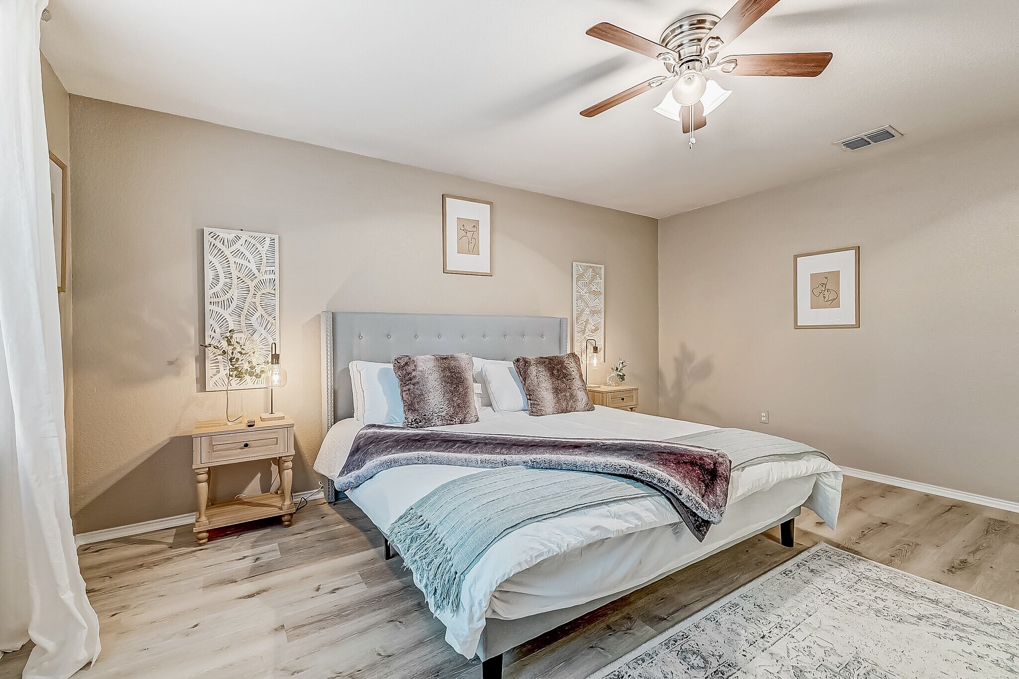 Building Photo - 13359 Velasco Drive