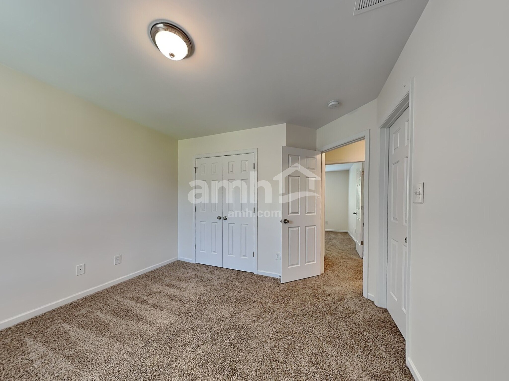 Building Photo - 1440 Cantwell Ct