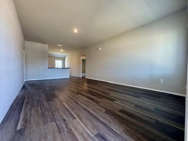 Building Photo - 1402 S Pampas St