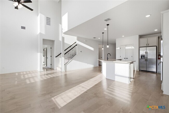 Building Photo - 13720 Jon Ryan Rd