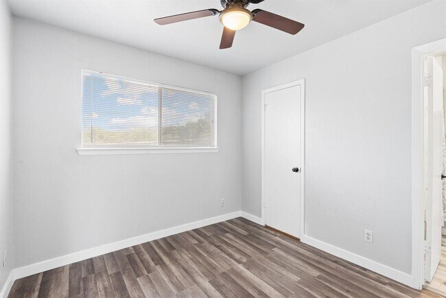 Building Photo - 7505 St Amant Pl