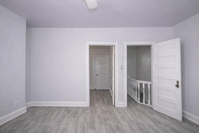 Building Photo - 1452 N Allison St