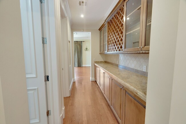 Building Photo - 2784 Deep Canyon Dr