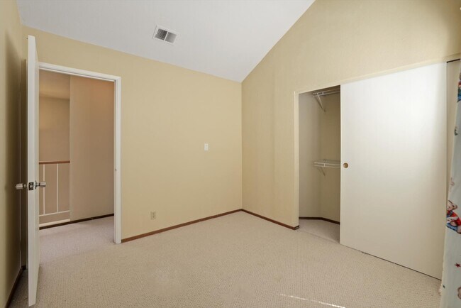 Building Photo - 34267 Quartz Terrace