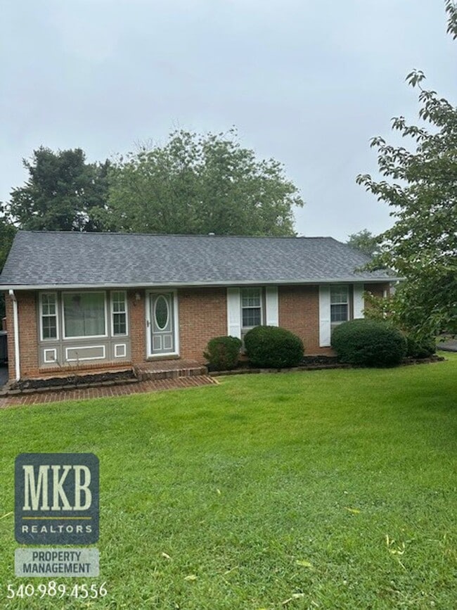 Building Photo - 3 Bedroom in Vinton
