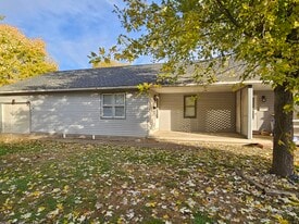 Building Photo - 678 Young St