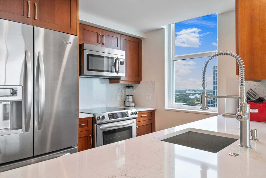 Building Photo - 2889 McFarlane Rd